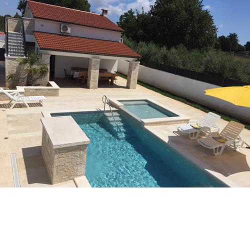 Villa Pomer