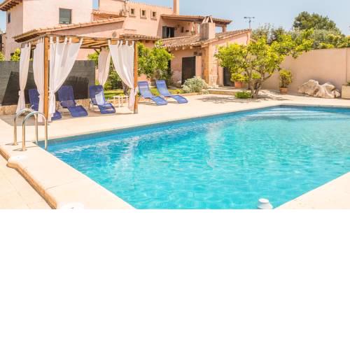 Villa Pula Viñas