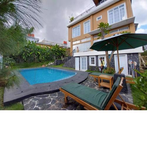 Villa puncak Bogor ala Bali