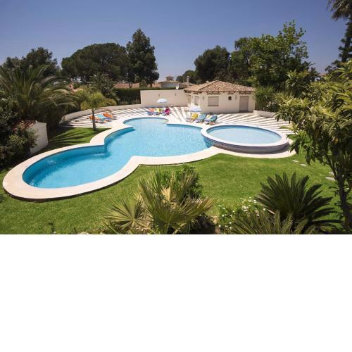 Villa Ramos by Villa Plus