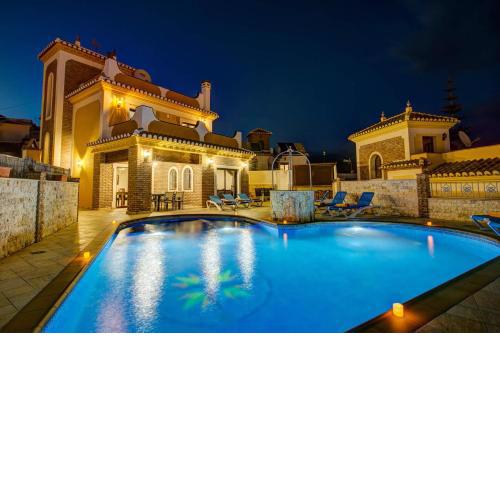 Villa Ramos Lara by Villa Plus