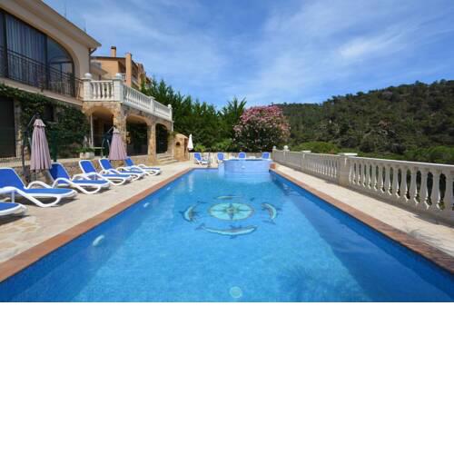 Villa Riviera