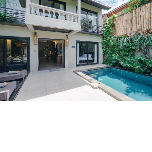 Villa Roma - 2 Bedroom Private Villa in Seminyak, 250m away from La Favela