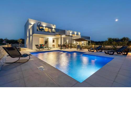 Villa Rosmarino by Villa Plus