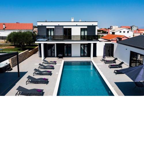 Villa Royal Rock