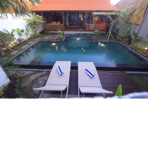 Villa Rumah Lumbung The Wooden House