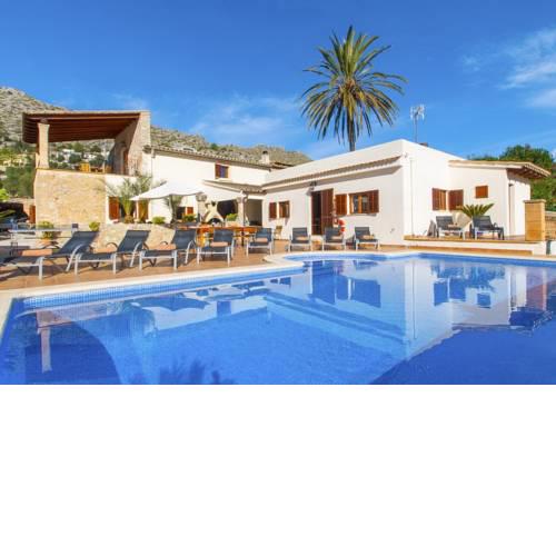Villa Sa Font / Les Cases de la Font