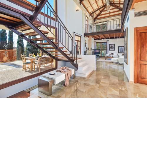 Villa Sa Planera with big Pool and breathtaking views of the landscape!