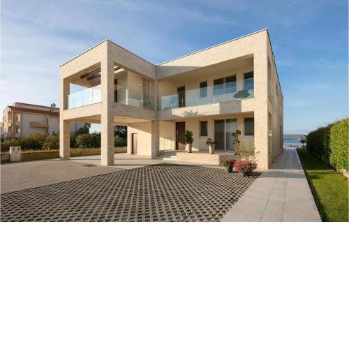 Villa Salis