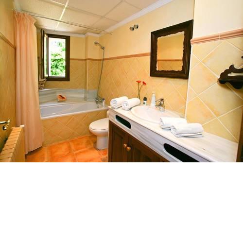 Villa Sam, Valldemossa with private pool and wifi