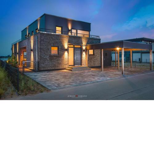 Villa SeaSide - direkt am Meer mit Dachterrasse, Kamin, Sauna, Sonnenterrasse, Strandkorb und viel Platz