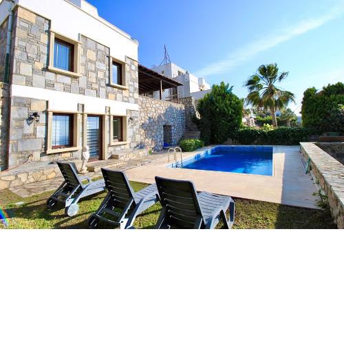 Villa Seba; Yalıkavakta özel havuzlu 4+1 villa