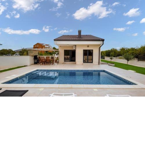 Villa Shaula 1