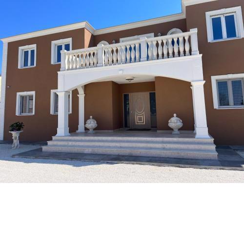 VILLA SILVIA - FUNTANA