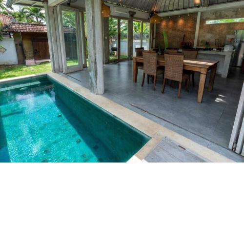 Villa Snoops