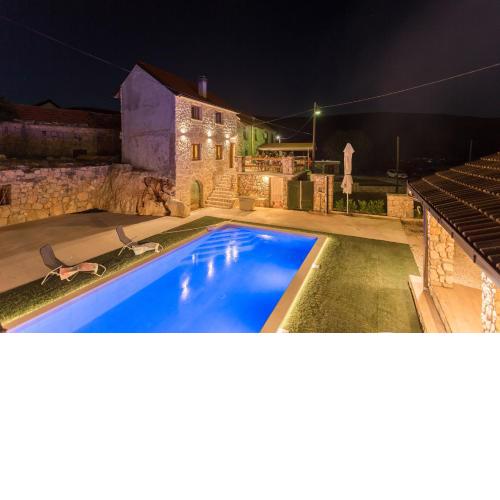 Villa Stone Valcer