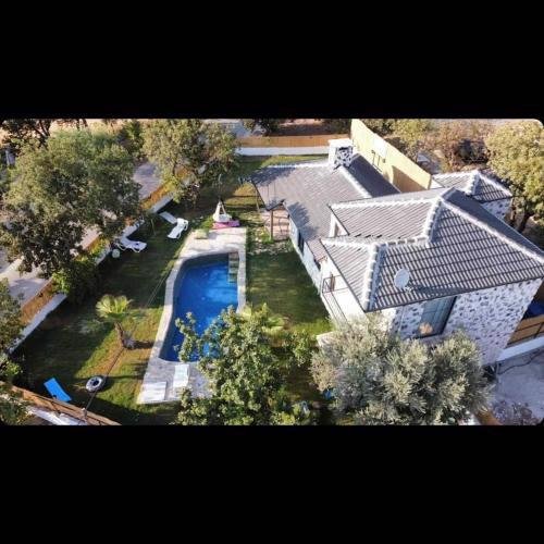 Villa Stoneage