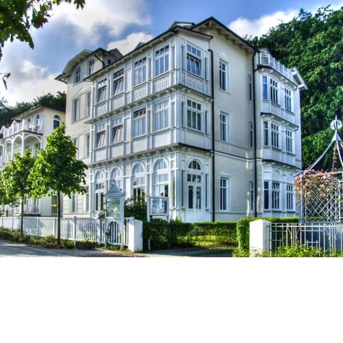 Villa Strandeck - Ferienwohnungen direkt am Strand
