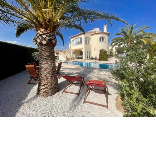 VILLA STRELITZIA WITH PRIVATE POOL & AMAZING VIEW
