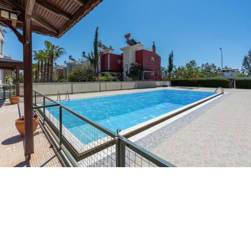 Villa Suat - 2 Bed with Shared Pool