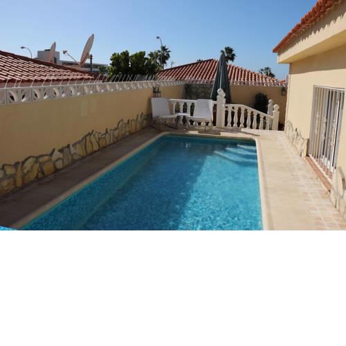 Villa Sueño Azul with private pool, sea view, terrace, aircondition, Wifi, 450 m to the beach