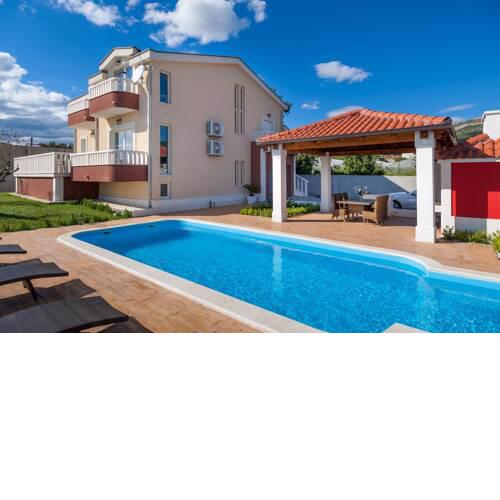 Villa Suker - Jacuzzi, Pool, Sauna
