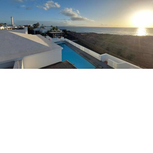 Villa Sunset Paradise with panoramic sea view, first line, sunsets