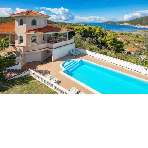 Villa Superior