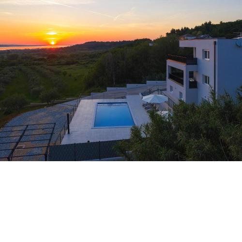 Villa Suton