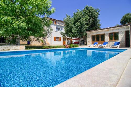 Villa Taki