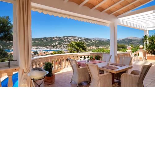 Villa Tanic with amazing views to the Port