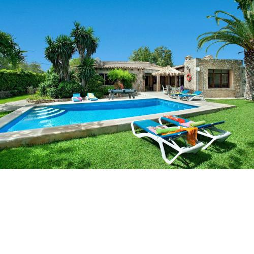 Villa Tia by Villa Plus