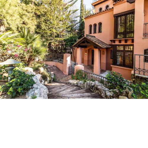 Villa Tiger Woods Golfing Marbella Old Town