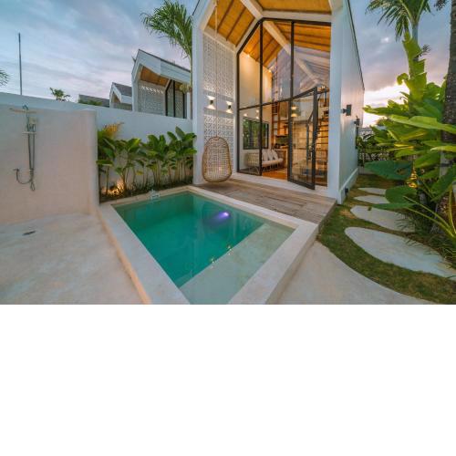 Villa Tiny : Romantic A-Shape 1BR Villa Close to Nyanyi Beach