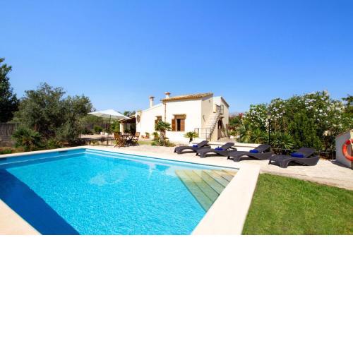 Villa Tolo by Villa Plus