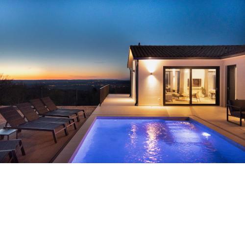 Villa TonKa with jacuzzi sauna and private pool