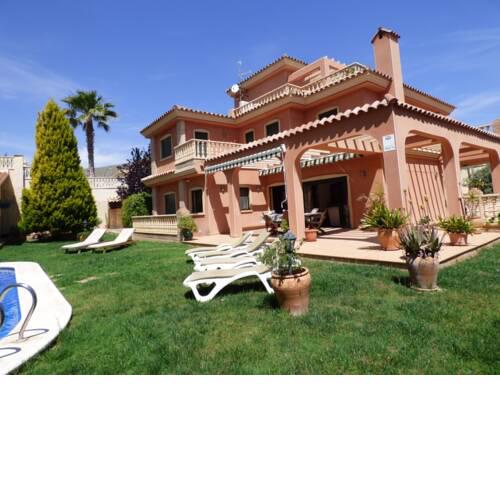 Villa Torreveilla- Wifi, piscina, aire acc.garaje