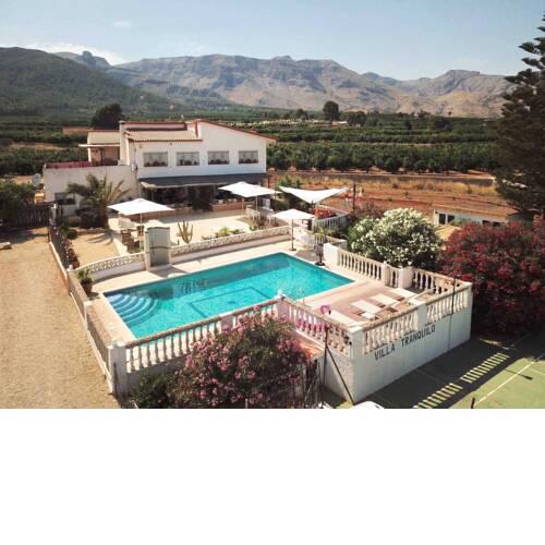 villa Tranquilo for peace and rest, close to Gandia and white sandy beaches