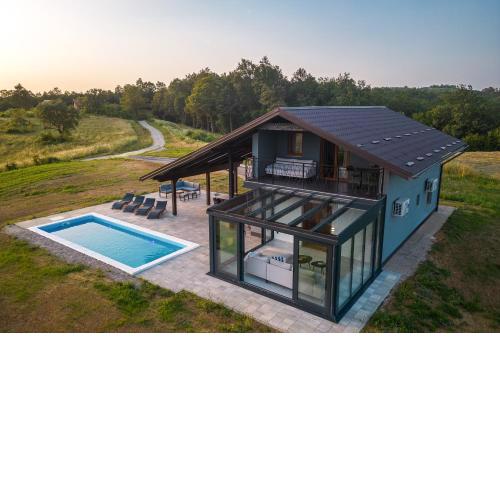 Villa Trn