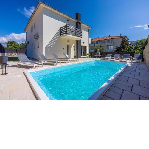 Villa Velvet
