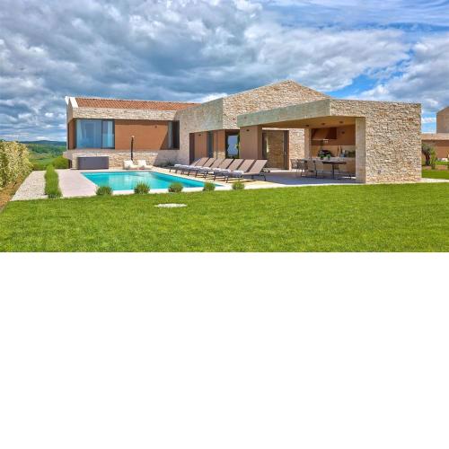 Villa Vigneto near Umag for 15 persons with sea view and whirlpool
