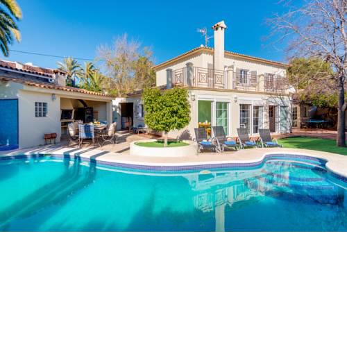 Villa Viky