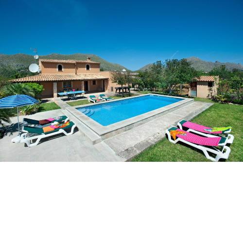 Villa Vinya by Villa Plus
