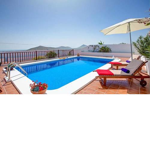 Villa Vista Nazaret con piscina privada y barbacoa