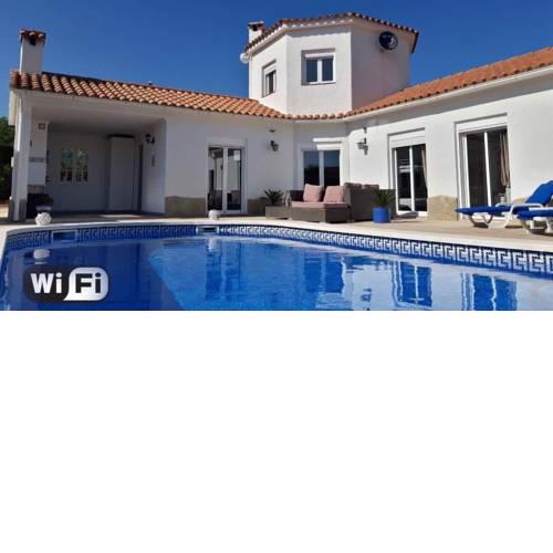 Villa voor 8 personen met zwembad