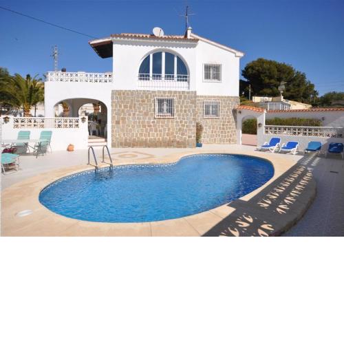 Villa w pool seaview in Cometa