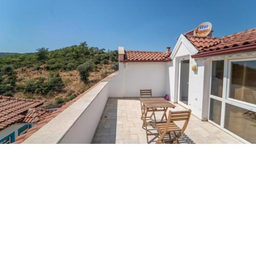 Villa w Terrace 5 min to Lycian Way in Fethiye