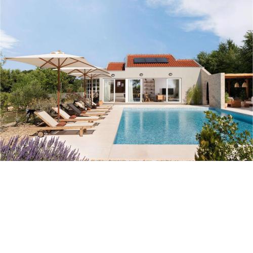 Villa White Gold