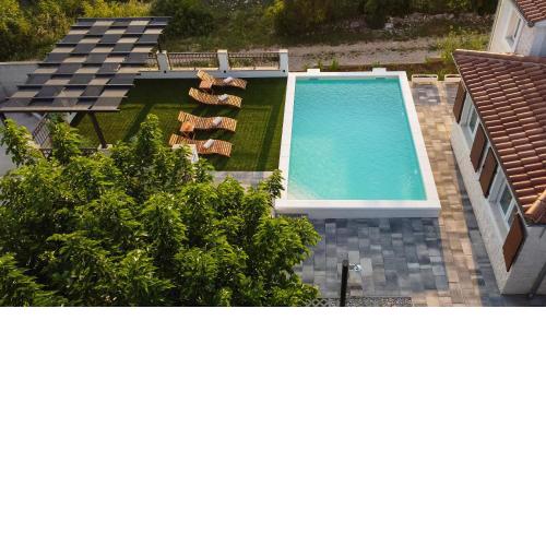 Villa Whitestone