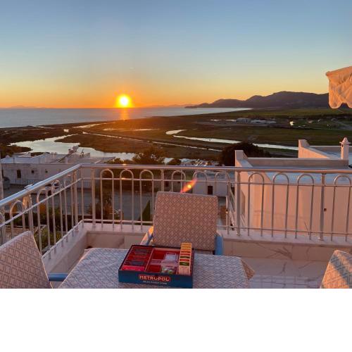 Villa with a sea view,close to the bays, quiet, calm